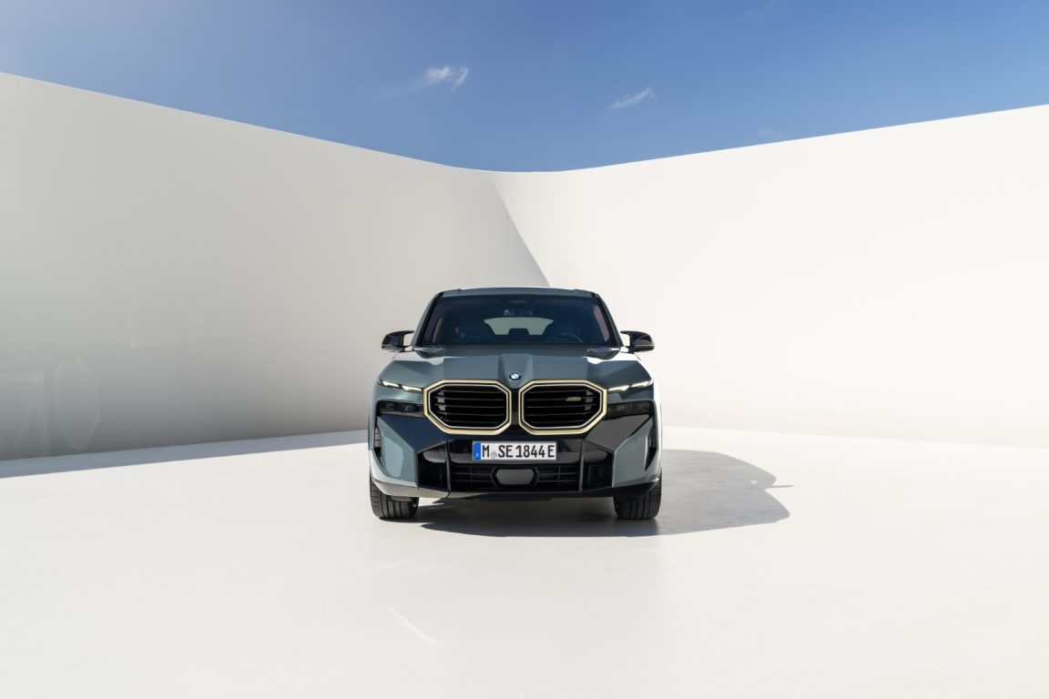İlk Seri Üretim Hibrit Motorlu BMW XM