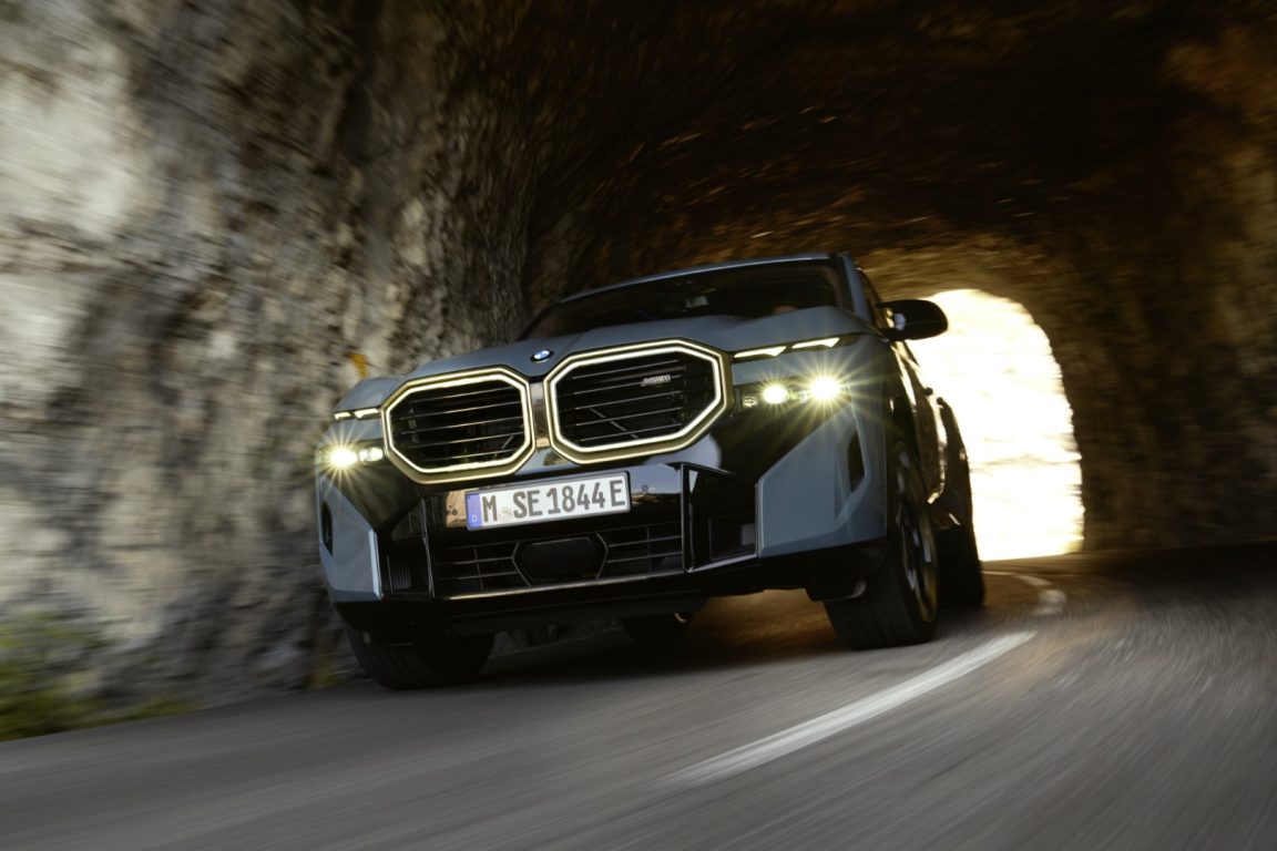 İlk Seri Üretim Hibrit Motorlu BMW XM