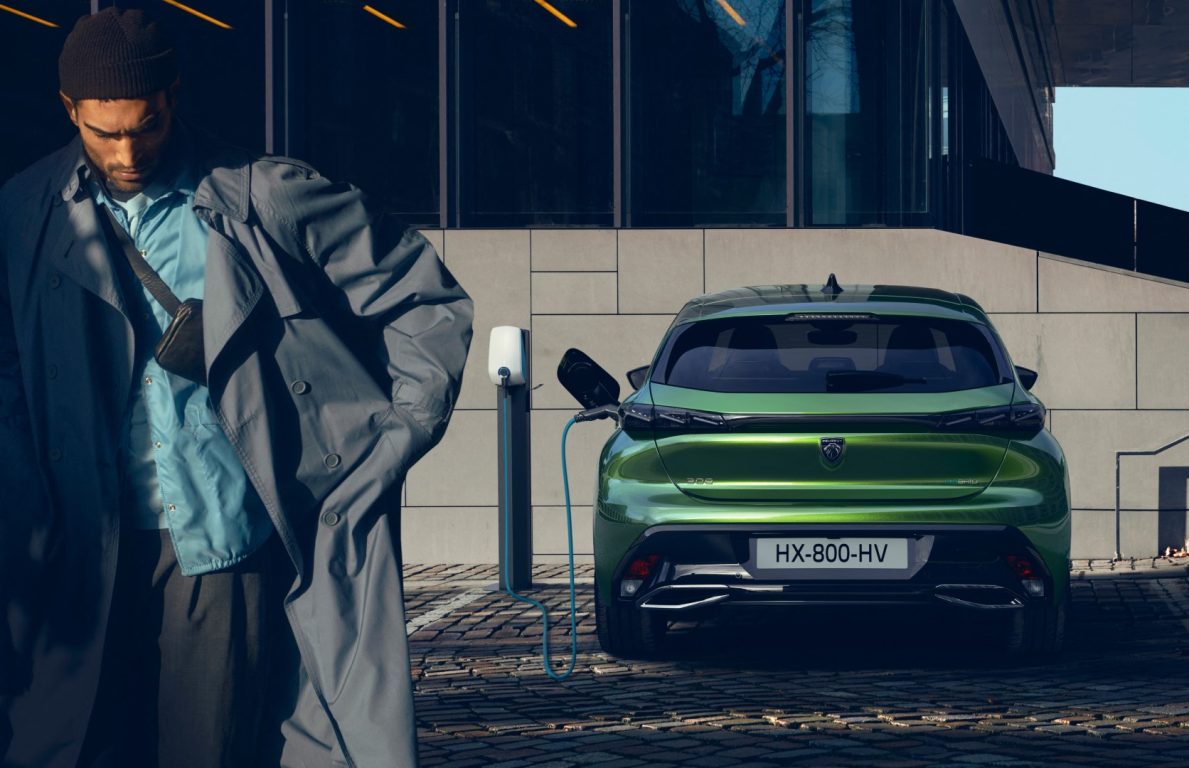 Yeni Peugeot 308 satışa sunuldu. Fiyatları Ne Kadar? 308 GT Özellikleri Neler?
