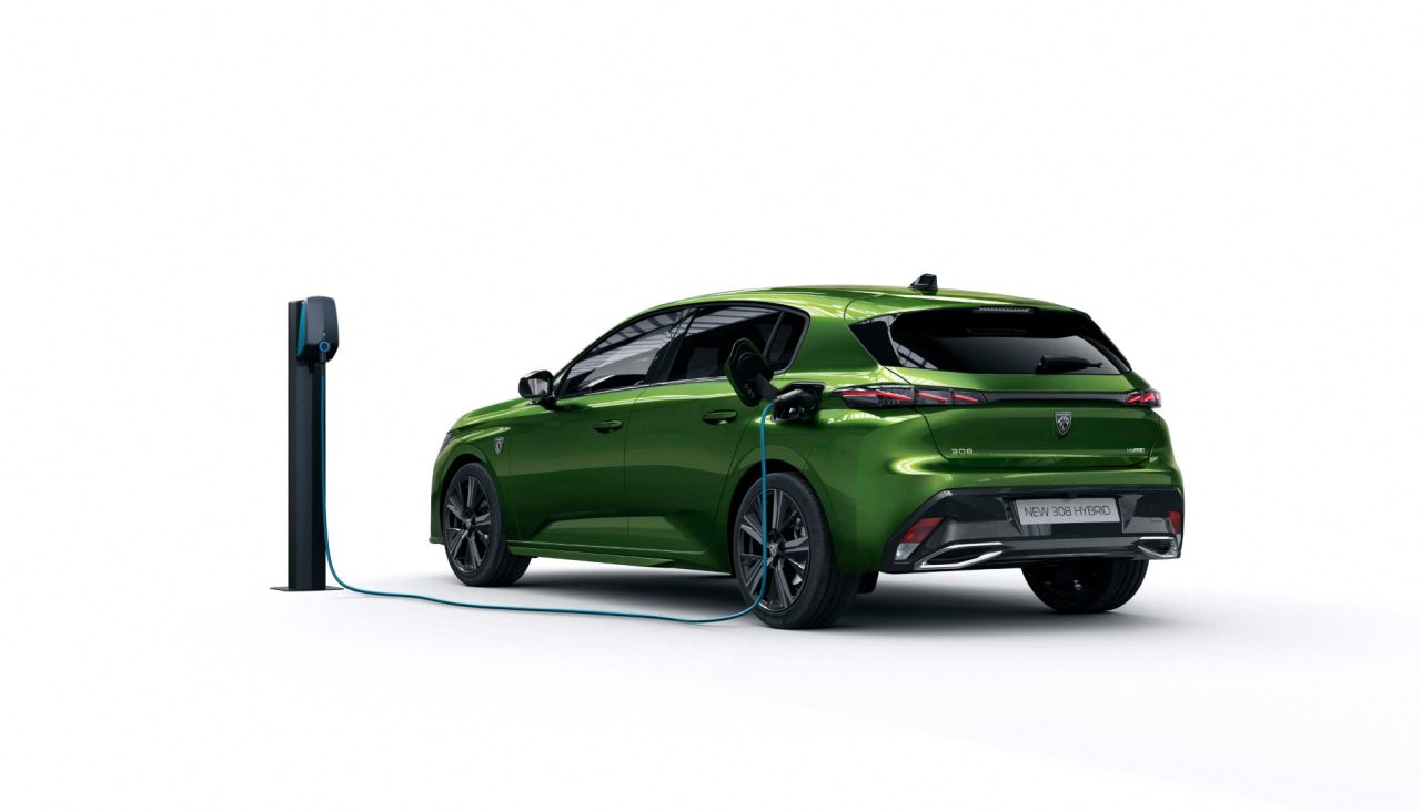 Yeni Peugeot 308 satışa sunuldu. Fiyatları Ne Kadar? 308 GT Özellikleri Neler?