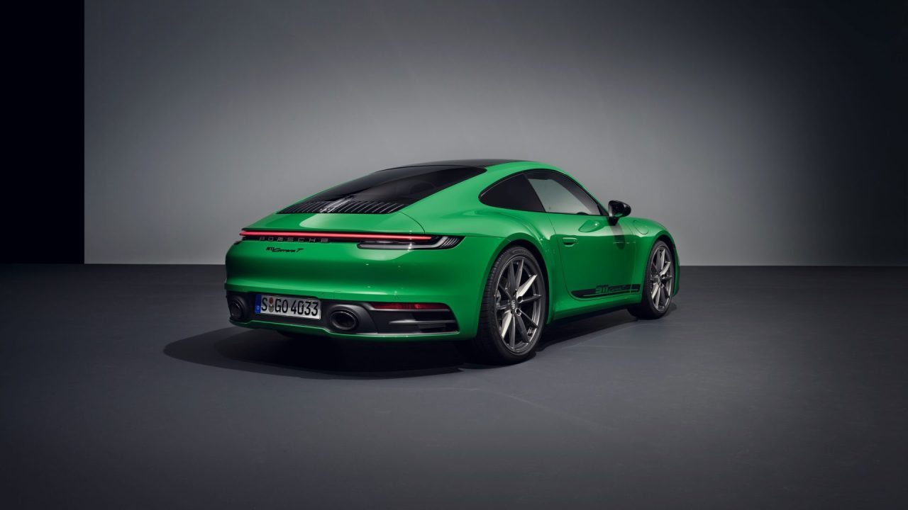 Porsche, daha hafiflemiş olan 911 Carrera T ‘yi tanıttı