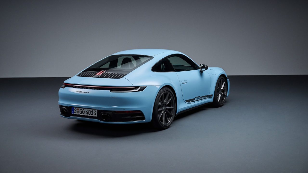 Porsche, daha hafiflemiş olan 911 Carrera T ‘yi tanıttı