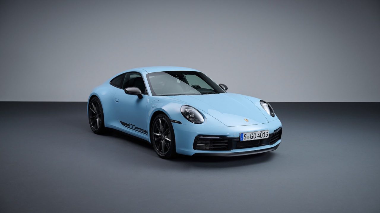 Porsche, daha hafiflemiş olan 911 Carrera T ‘yi tanıttı