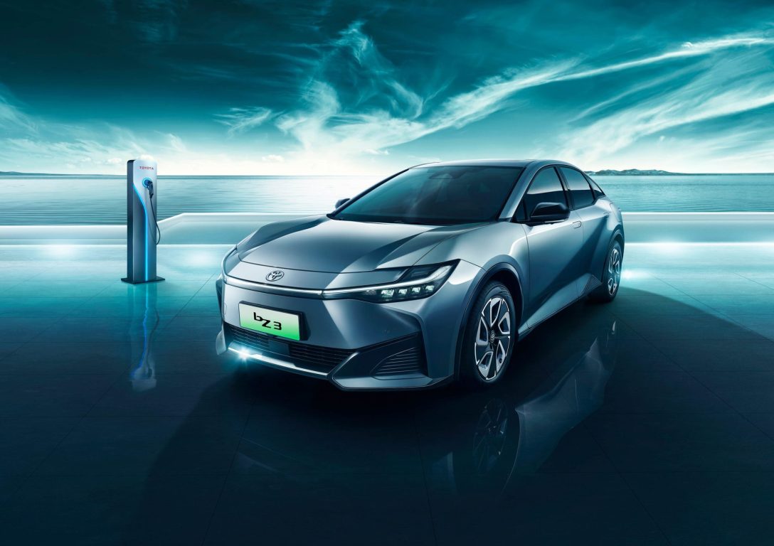 Toyota elektrikli sedan bZ3 modelini duyurdu
