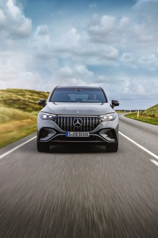 Mercedes AMG imzalı ilk elektrikli SUV EQE tanıtıldı
