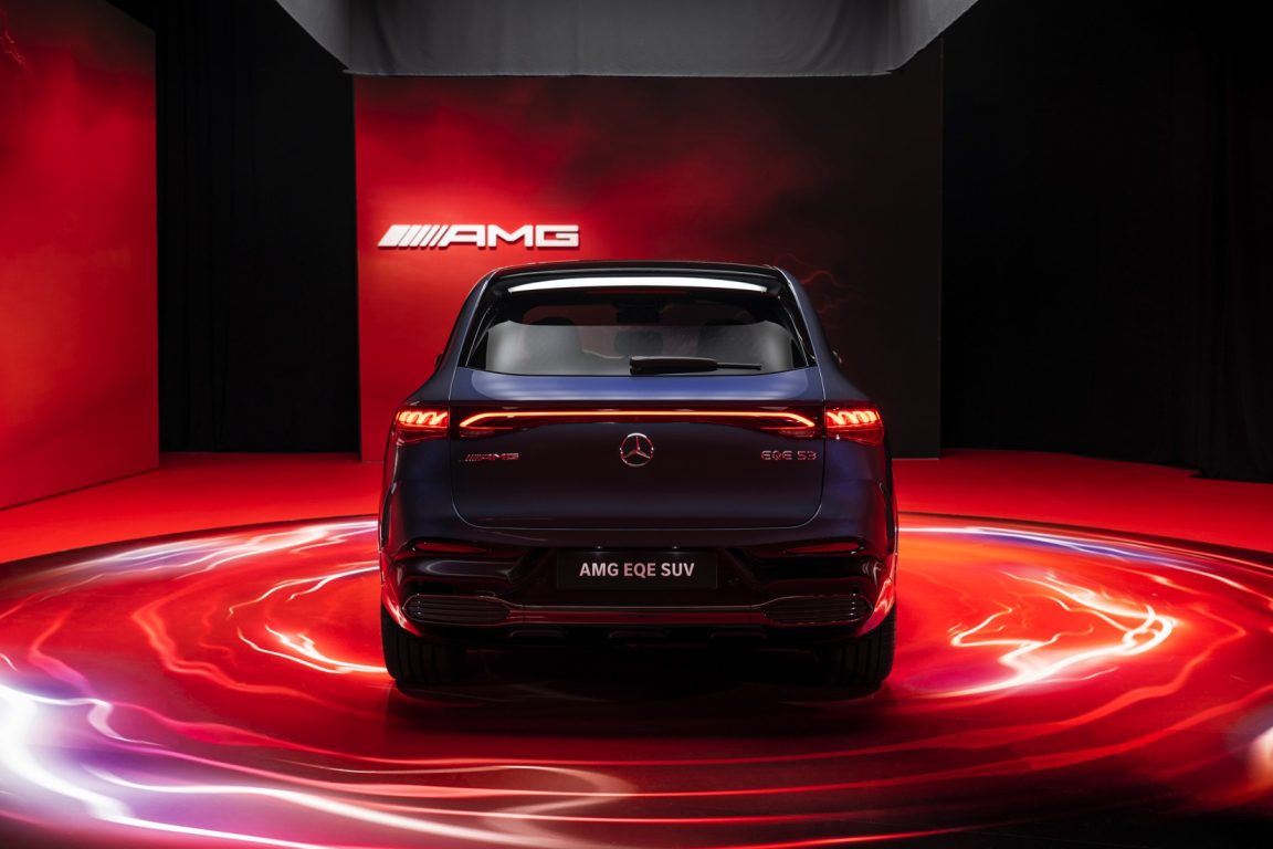 Mercedes AMG imzalı ilk elektrikli SUV EQE tanıtıldı