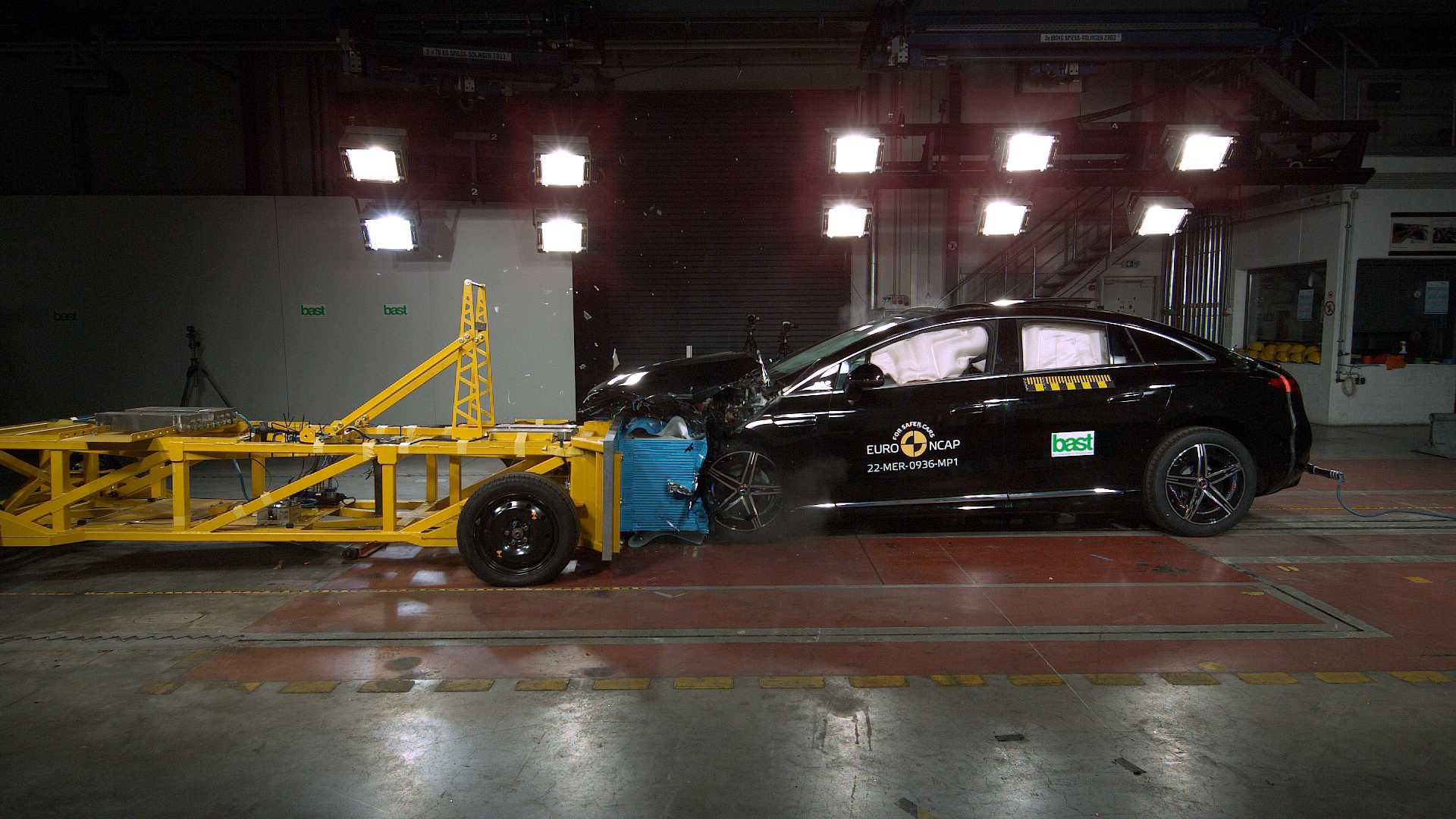 Euro NCAP, etkileyici sonuçlarla birlikte 10 yeni otomobil için en son güvenlik derecelendirmelerini yayınladı
