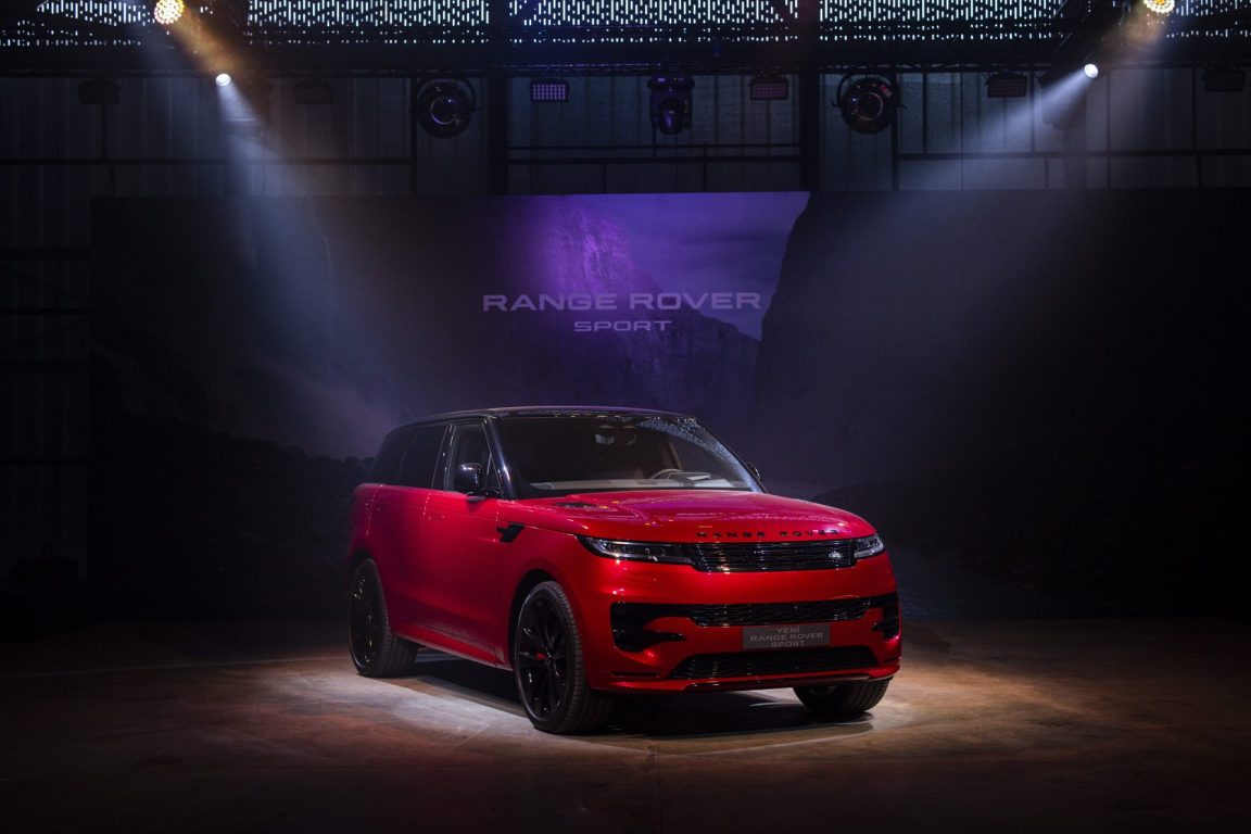 Yeni Range Rover Sport etkileyici bir atmosfer içinde tanıtıldı