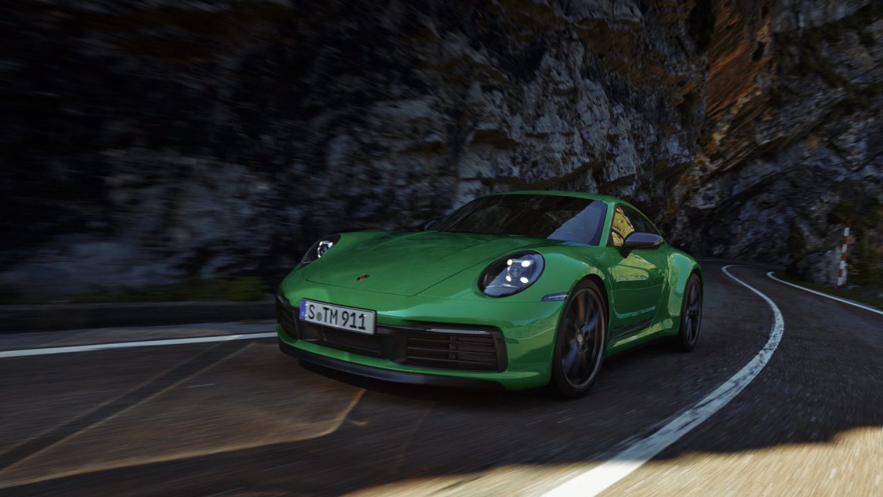 Porsche, daha hafiflemiş olan 911 Carrera T ‘yi tanıttı