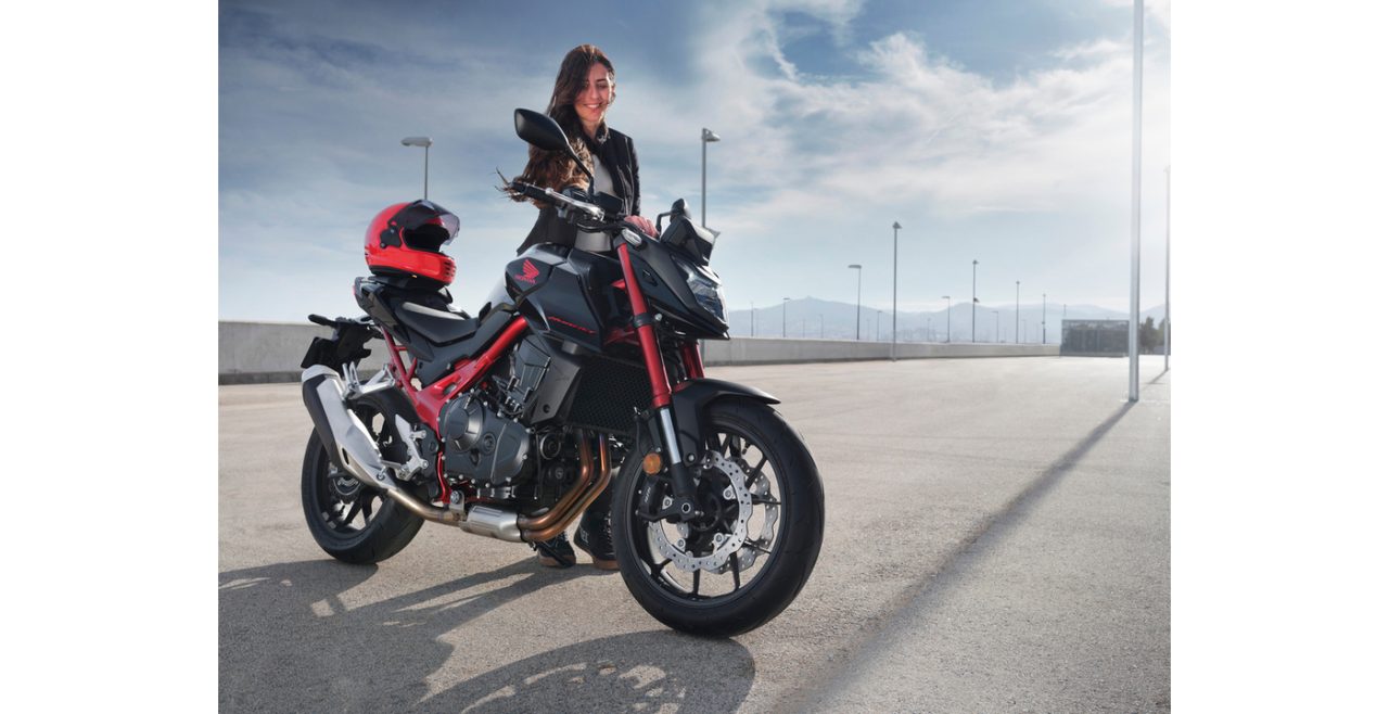Honda’nın beklenen modeli CB750 Hornet geri dönüyor