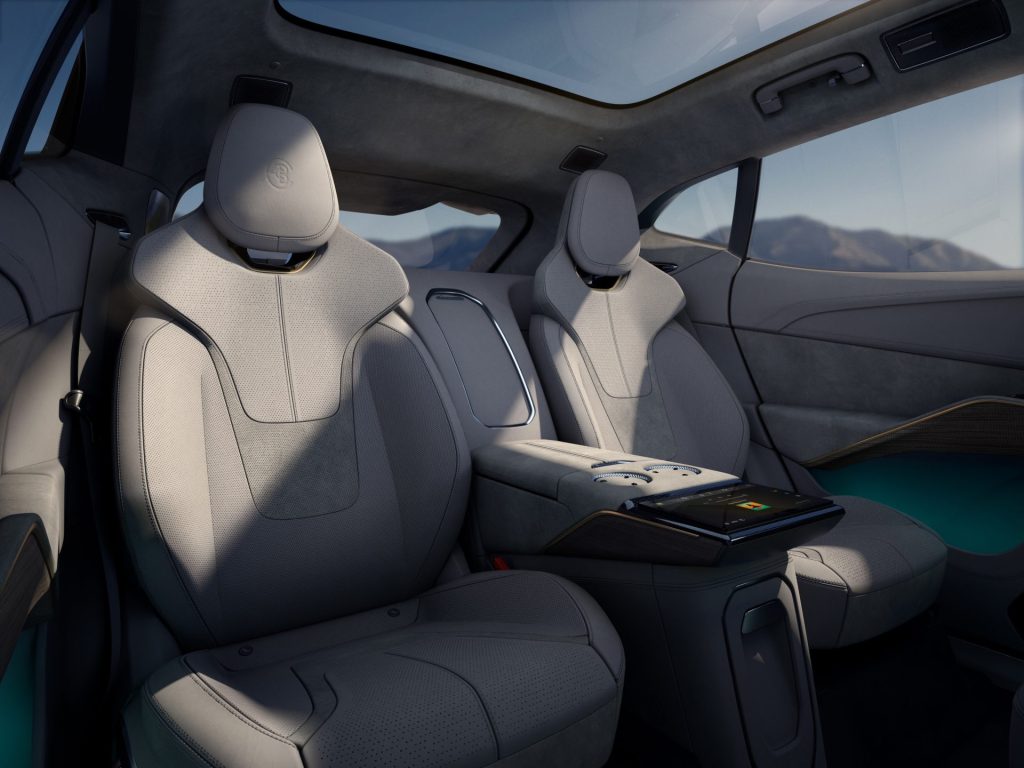 Merakla beklenen Hiper-SUV Lotus Eletre