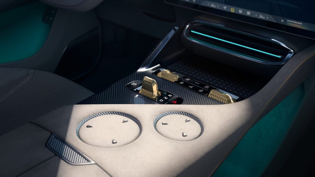 Merakla beklenen Hiper-SUV Lotus Eletre