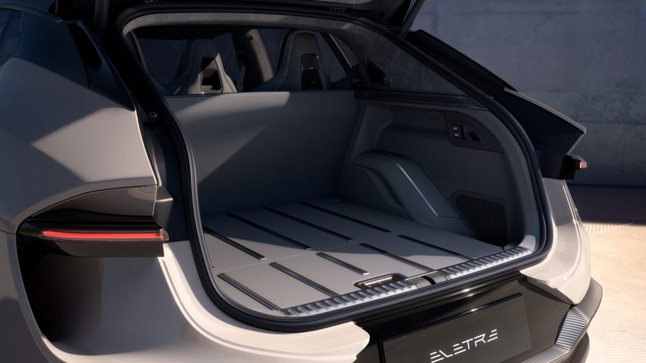 Merakla beklenen Hiper-SUV Lotus Eletre