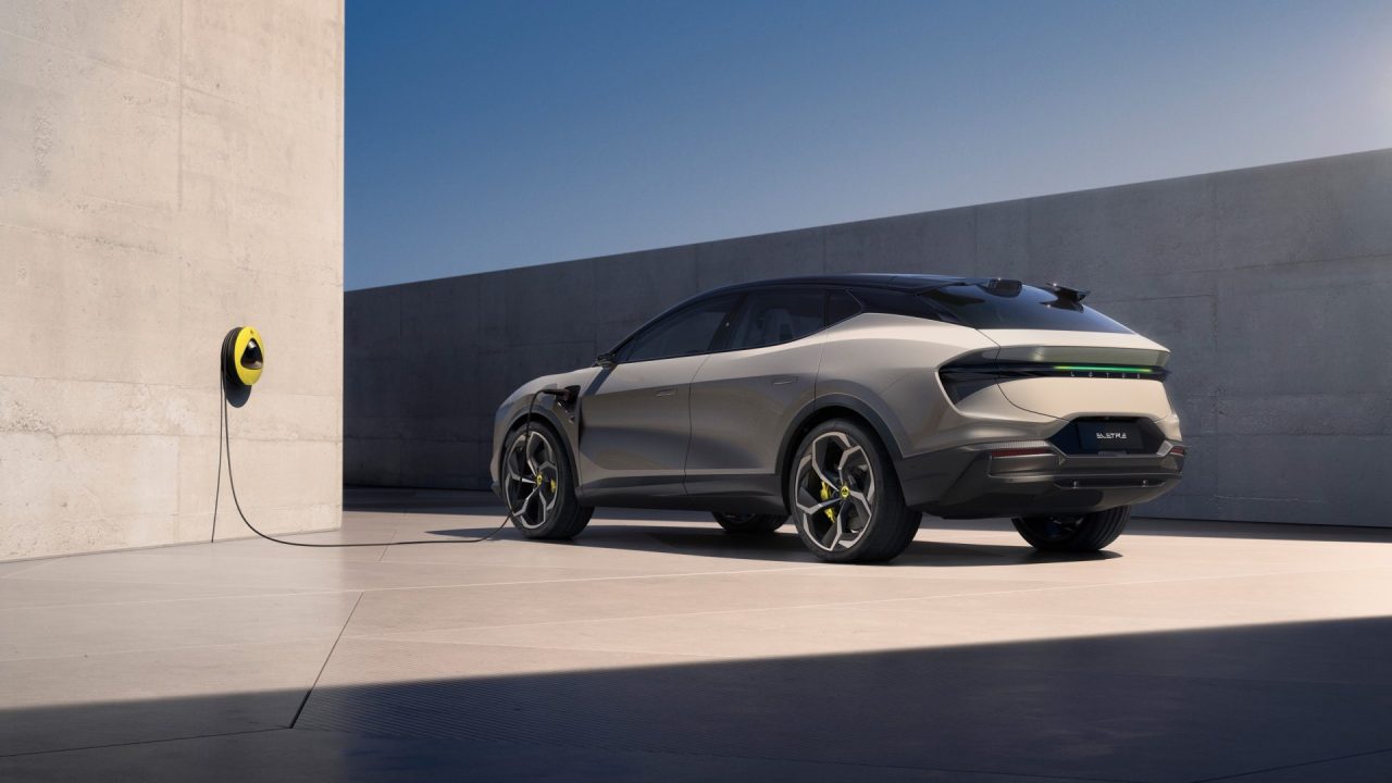 Merakla beklenen Hiper-SUV Lotus Eletre