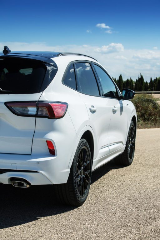 Ford’tan özel bir versiyon: Kuga ST-Line Black Package