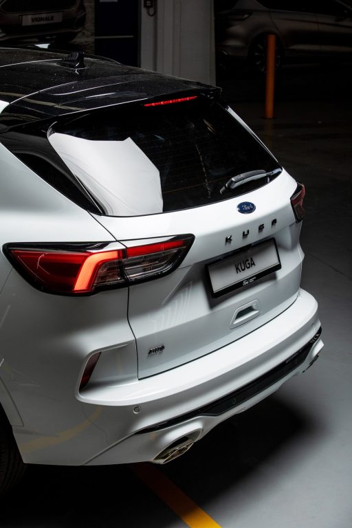 Ford’tan özel bir versiyon: Kuga ST-Line Black Package