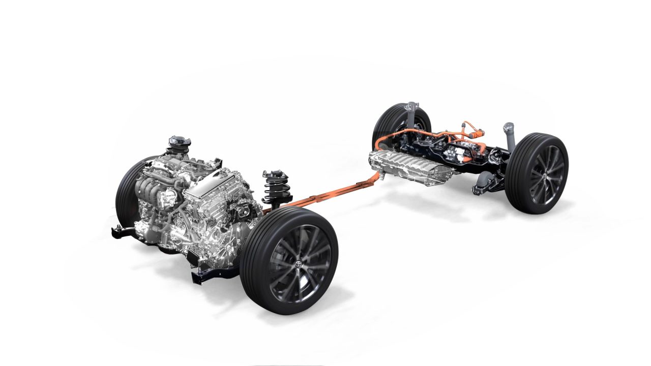 Toyota Prius baştan aşağı yenilendi