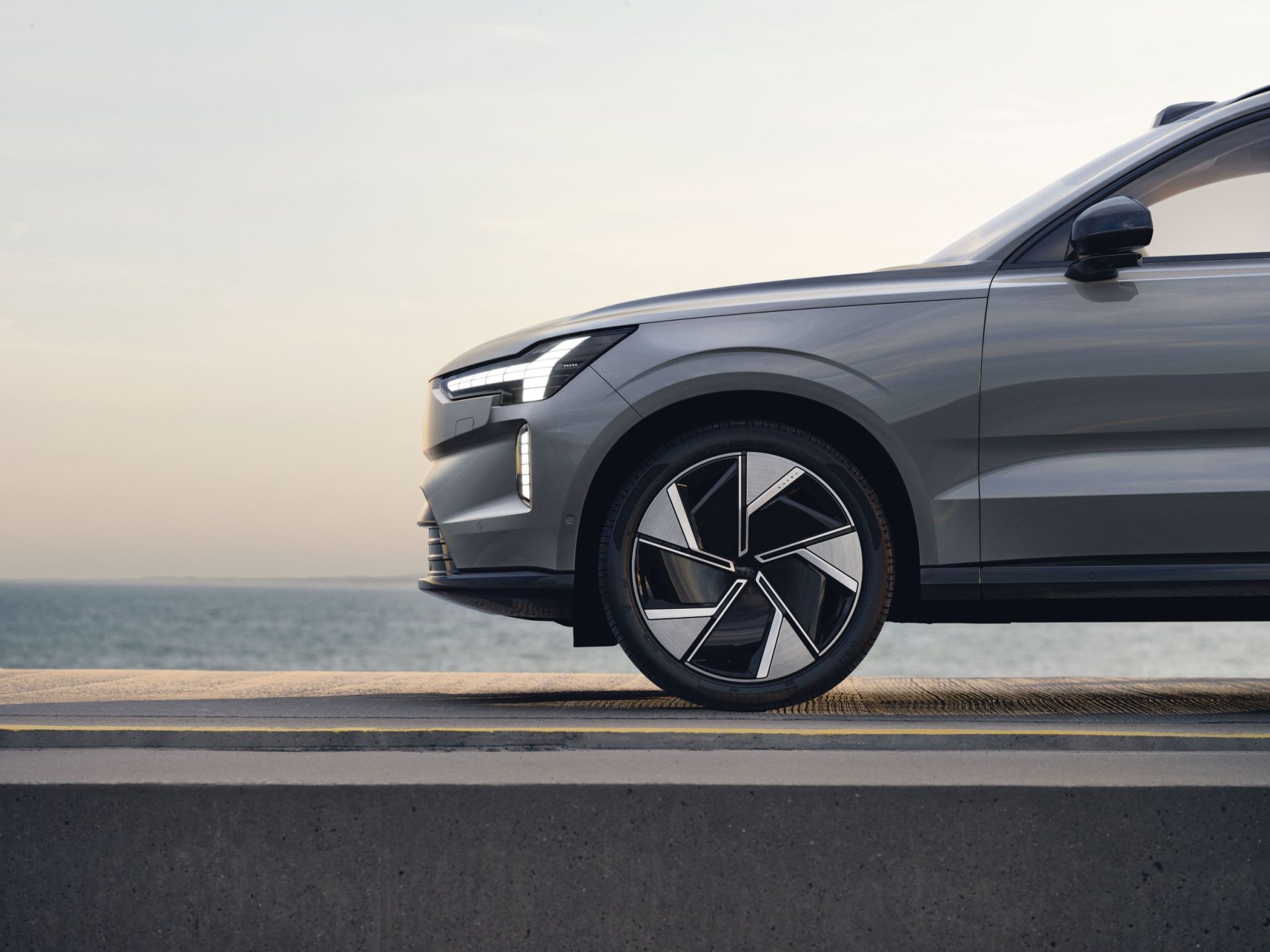 Volvo EX90 ile tamamen elektrikli dünyada yeni bir dönem