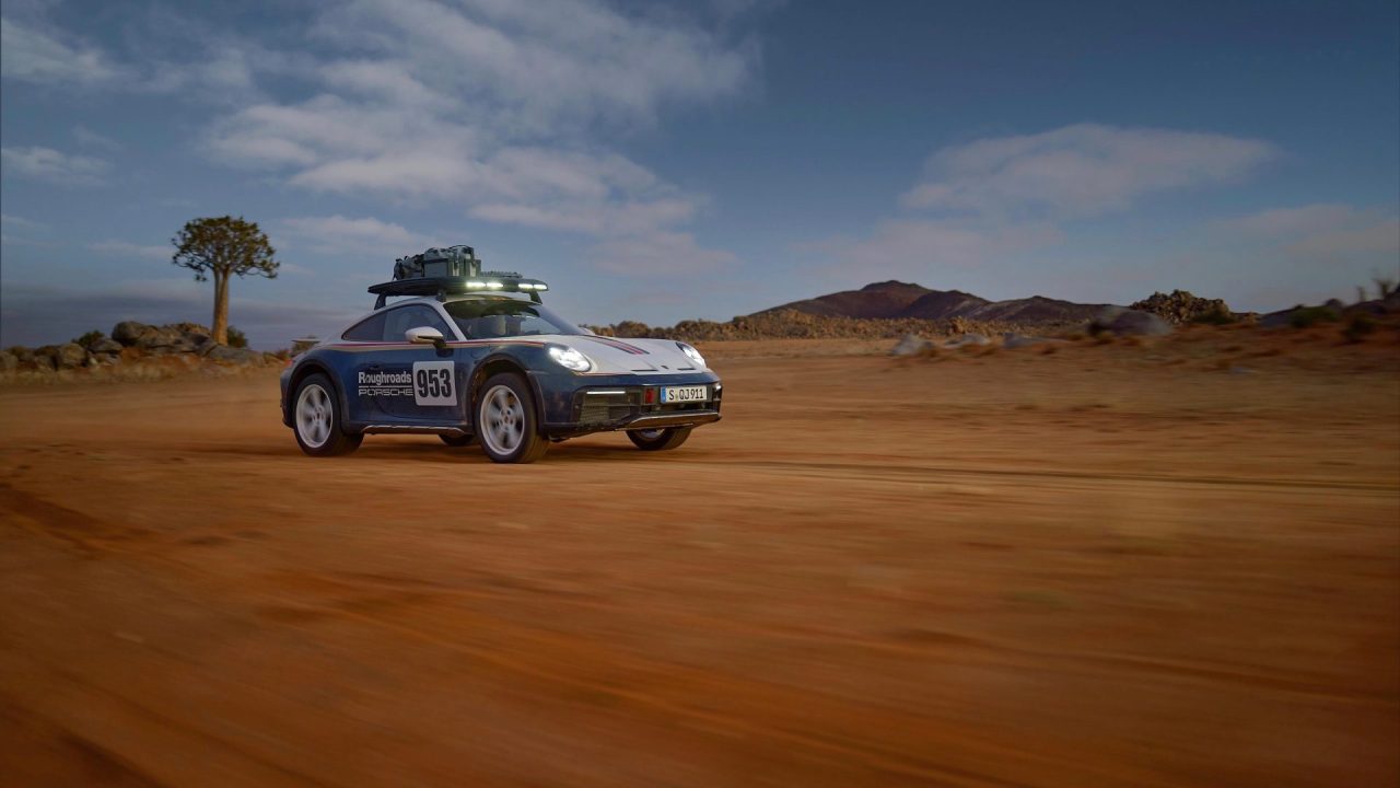 Porsche 911 Dakar karşınızda!