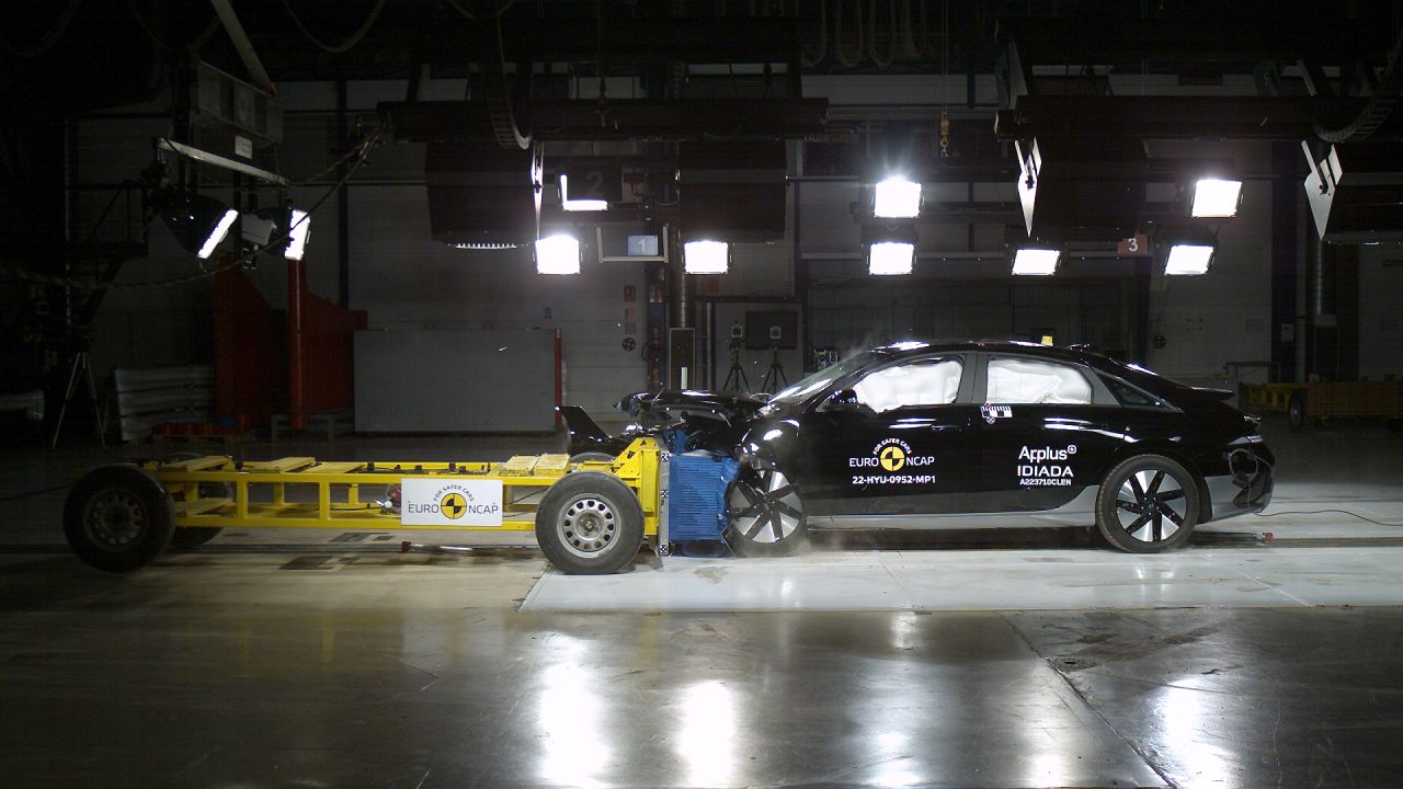 Hyundai’nin elektriklisi IONIQ 6, Euro NCAP çarpışma testlerinden kaç puan aldı?