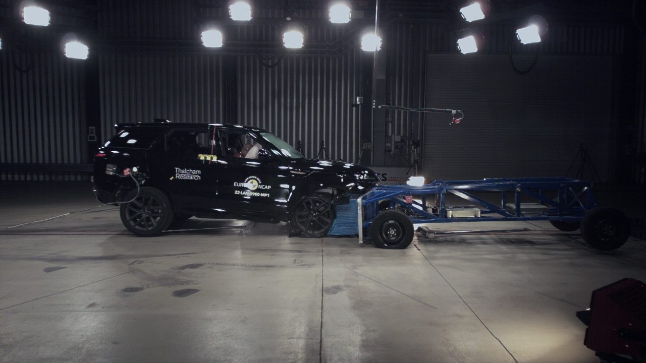Yeni Range Rover ve Range Rover Sport Euro NCAP’ten kaç yıldız aldı?