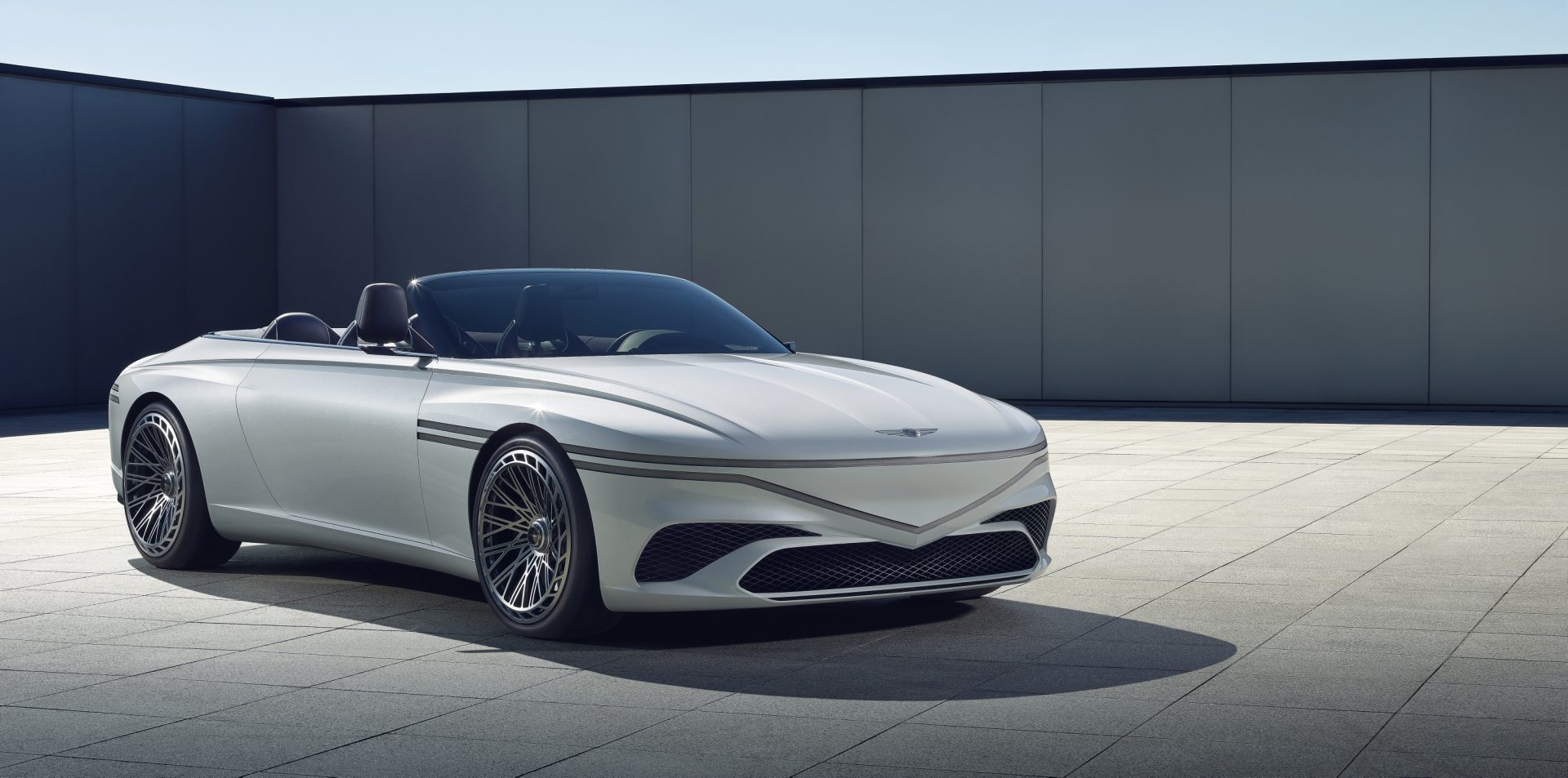 Genesis X Convertible ile baş döndürecek