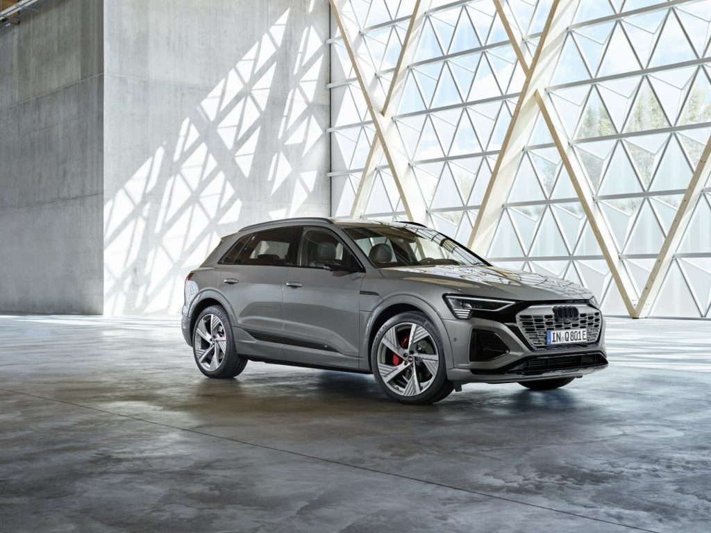 Yeni Audi Q8 e-tron 600 km’ye kadar menzil sunacak