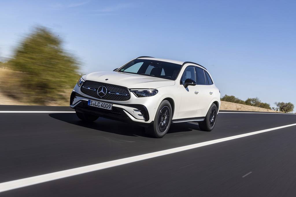 Yeni Mercedes-Benz GLC, 3.4 milyon TL'den satışa sunuldu