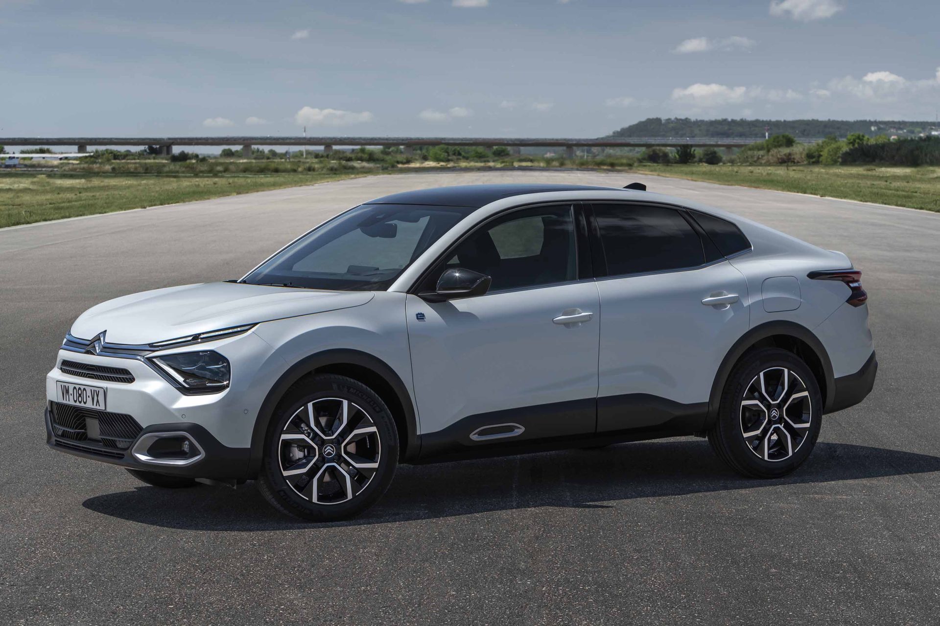 Citroen C4X Ocak'tan itibaren Türkiye'de