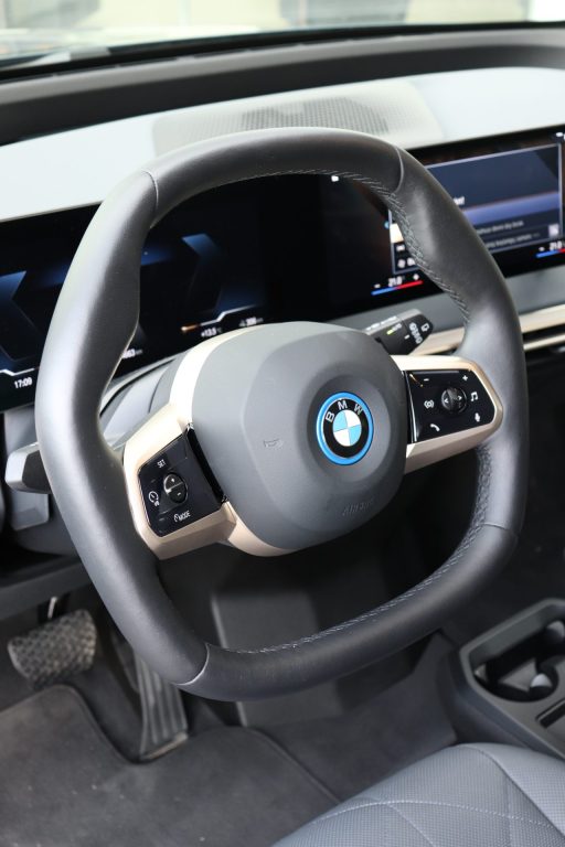 BMW iX xDrive40 Test Sürüşü