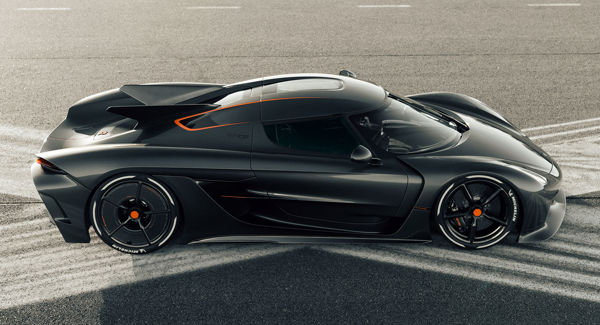 Her yerde göremeyeceğiniz Koenigsegg Jesko'yu Top Gear kullandı!