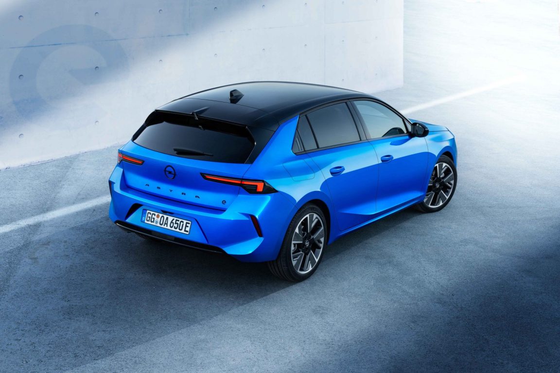 Opel, yeni Opel Astra-e’nin ilk görüntülerini yayınladı