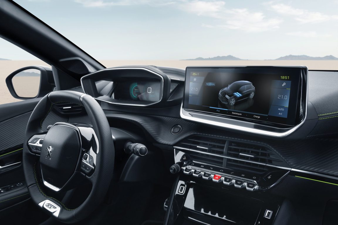 Elektrikli Peugeot 208, e-308’in yeni güç-aktarma sistemleriyle yollara çıkıyor