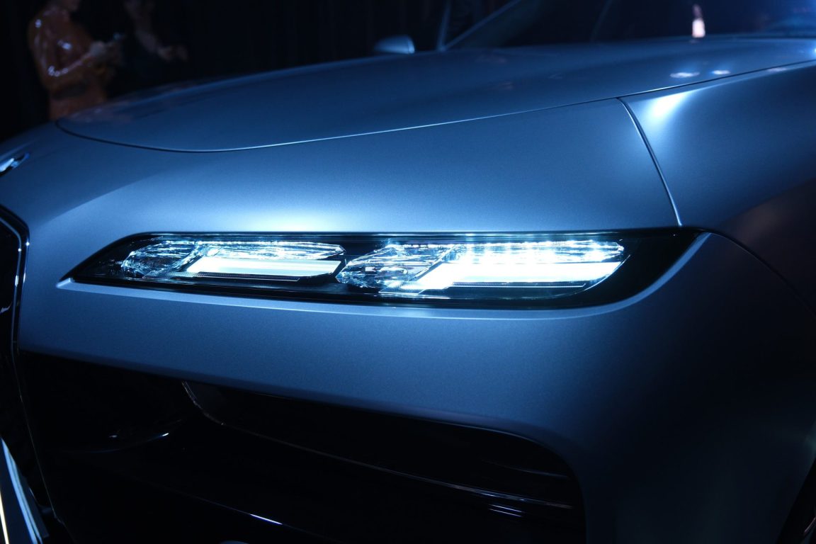Yeni BMW 7 Serisi ve elektrikli i7, Ocak ayında geliyor