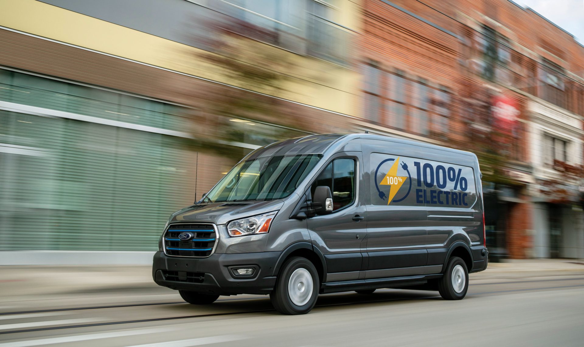 Ford E-Transit, filoları elektriklendiriyor