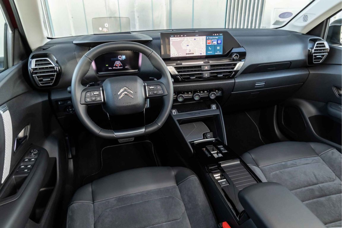 Citroen C4X hem benzinli hem tam elektrikli olarak satışa sunuldu. İşte fiyatlar!