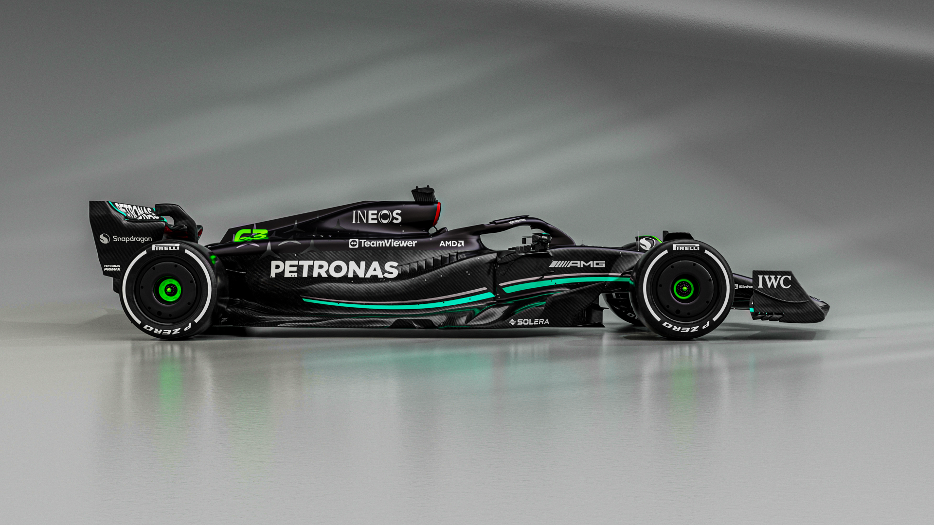 Mercedes-AMG PETRONAS F1 ekibi yeni F1 aracını tanıttı