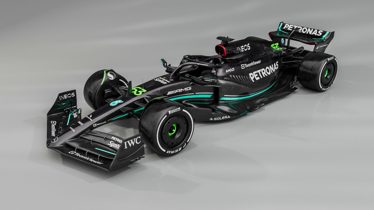 Mercedes-AMG PETRONAS F1 ekibi yeni F1 aracını tanıttı