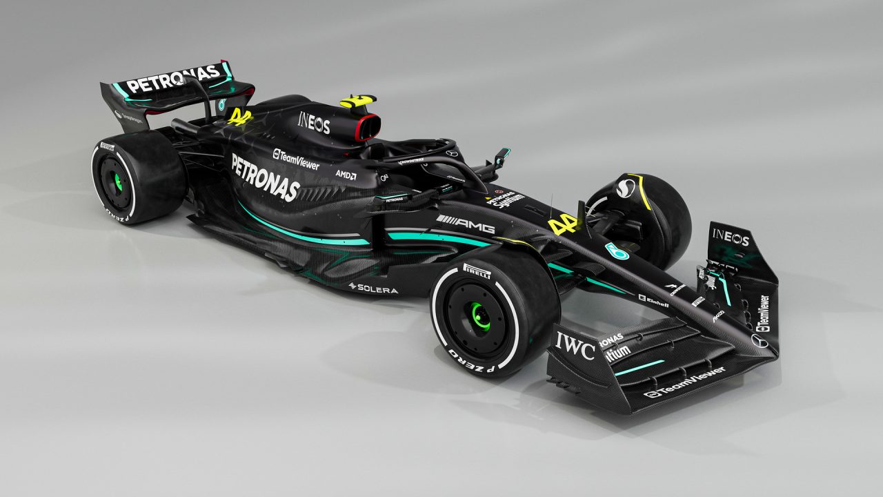 Mercedes-AMG PETRONAS F1 ekibi yeni F1 aracını tanıttı