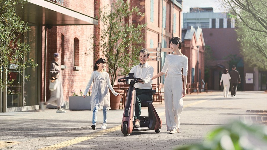 Toyota, C+walk serisinin ikinci modelini tanıttı
