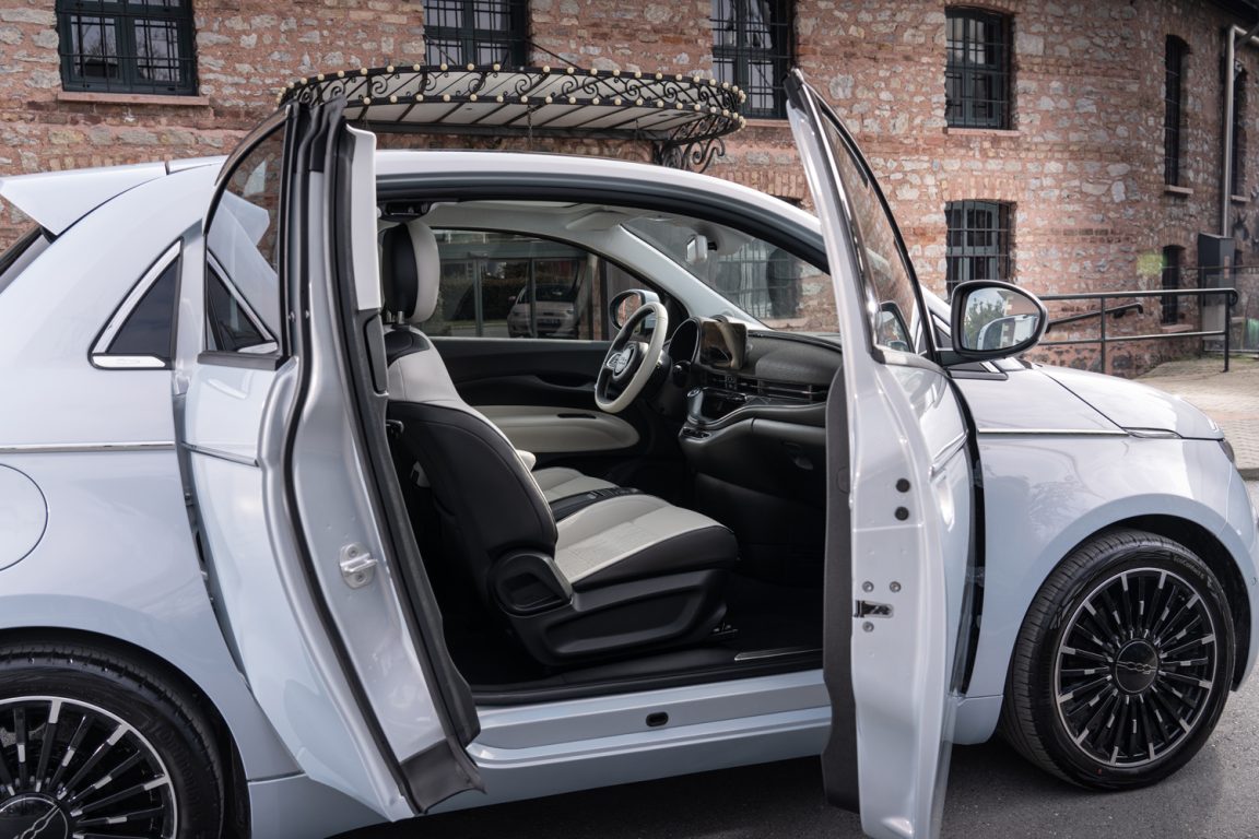 Tamamen elektrikli Fiat 500e satışa sunuldu