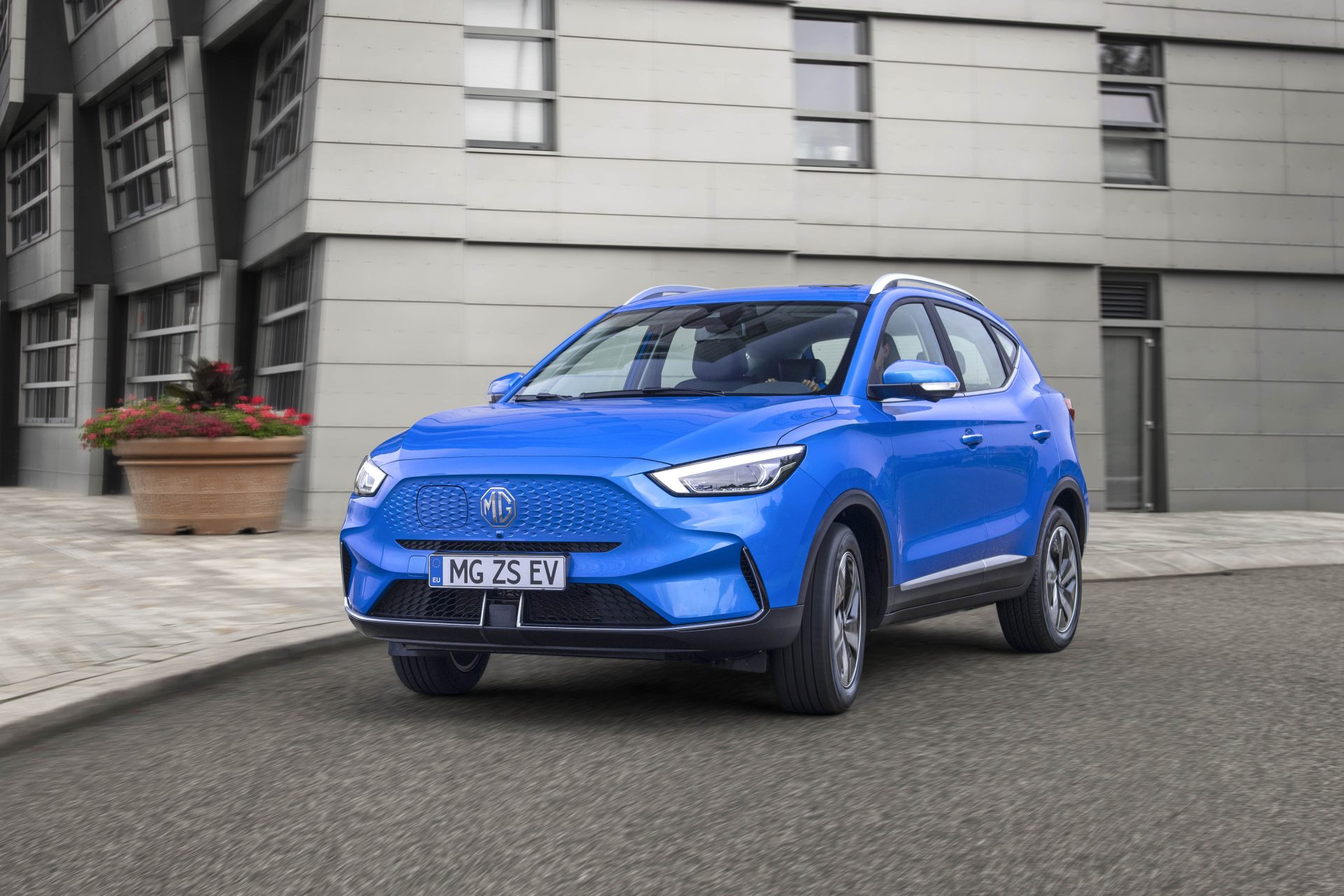 2023 MG ZS EV, 1 milyon 379 bin TL’den satışta. 591 km menzil sunuyor!