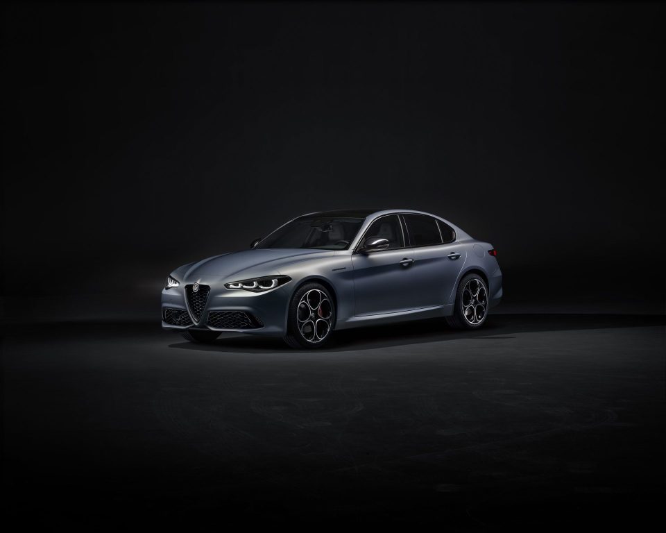 Yenilenen Alfa Romeo Giulia ve Stelvio Türkiye’de