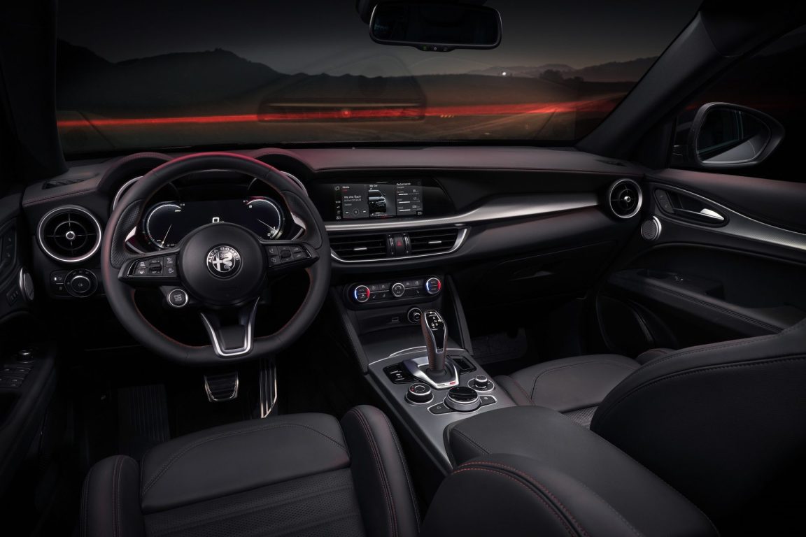 Yenilenen Alfa Romeo Giulia ve Stelvio Türkiye’de