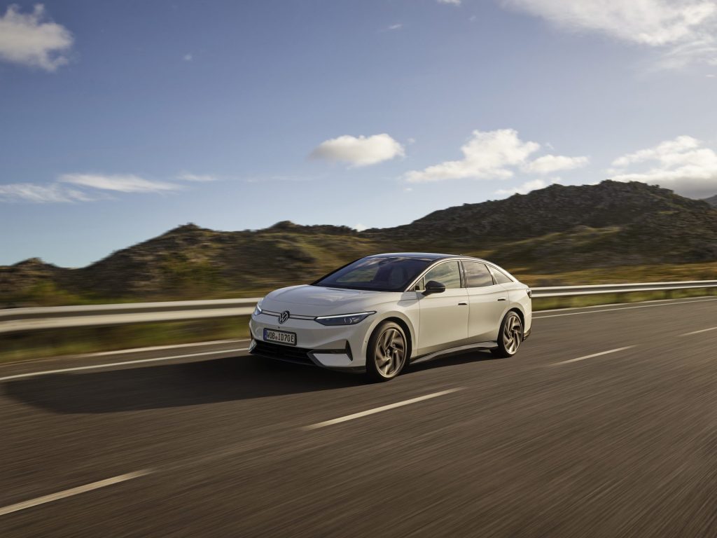 Volkswagen ID.7 resmi fotoğraflarıyla tanıtıldı