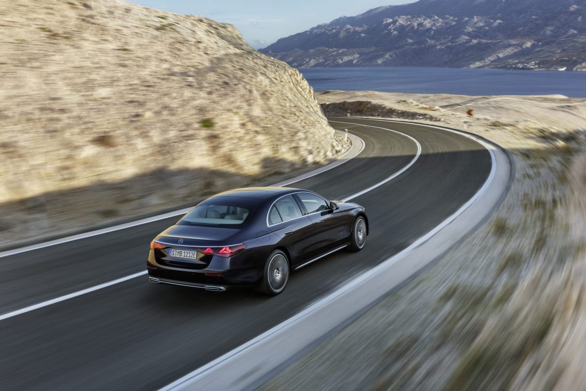 Yeni Mercedes E-Serisi 2024 tüm yenilikleriyle karşınızda!