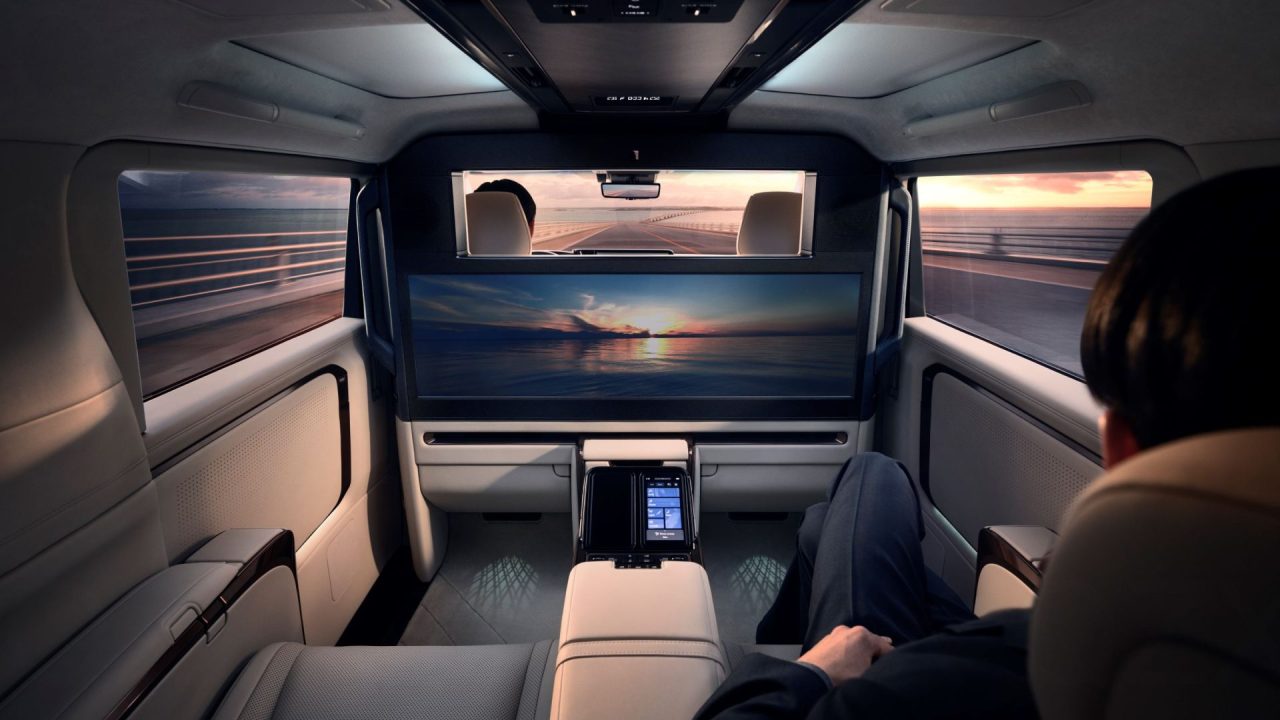Lexus LM : Lüks ve konforlu yolculukta yeni bir deneyim