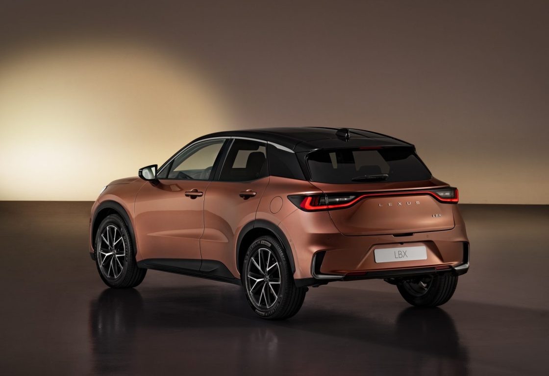 Lexus LBX yeni SUV modeli yeni bir kimlikle karşınızda