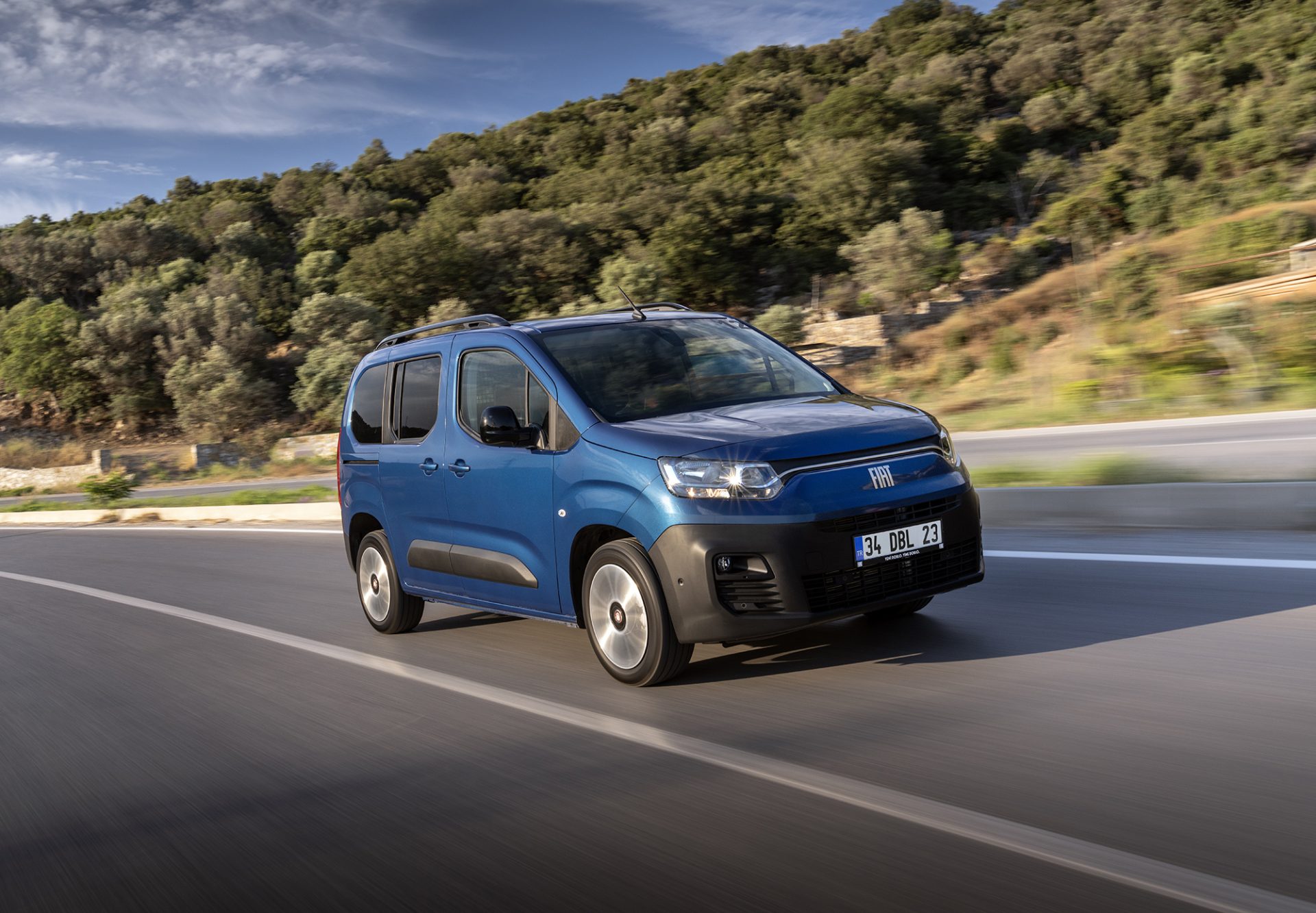 Yeni Fiat Doblo Türkiye'de satışa sunuldu. İşte Fiyatlar!