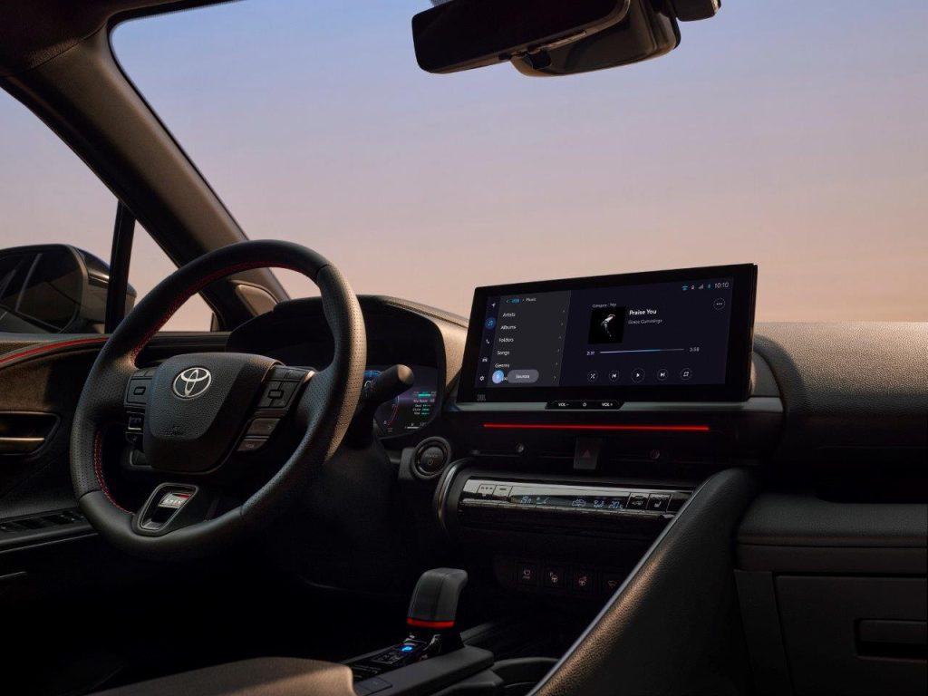 Yeni Toyota C-HR yıl sonunda geliyor